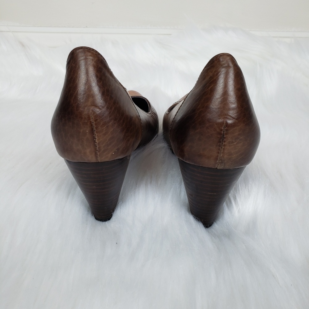 Spring Step Mirth Heels - Picture 7 of 7